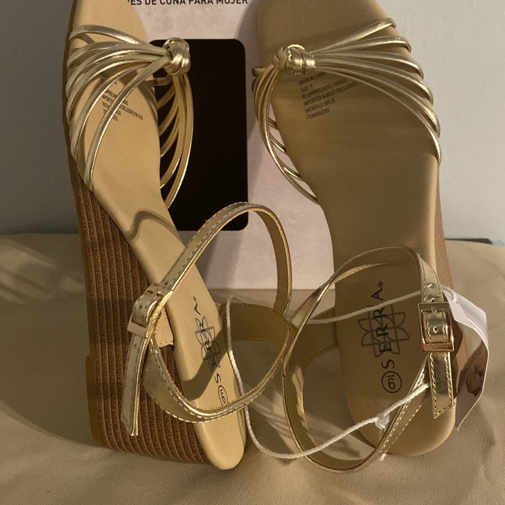 Sandals - Picture 8 of 14